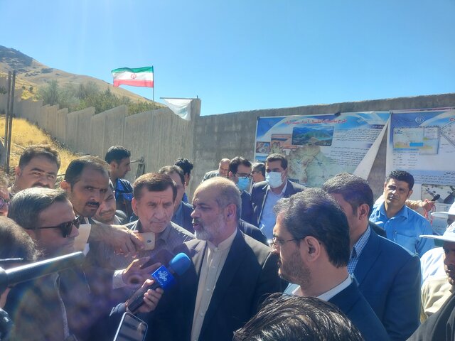 وزیر کشور در سفر به کردستان: مردم کردستان نگران امنیت خود نباشند