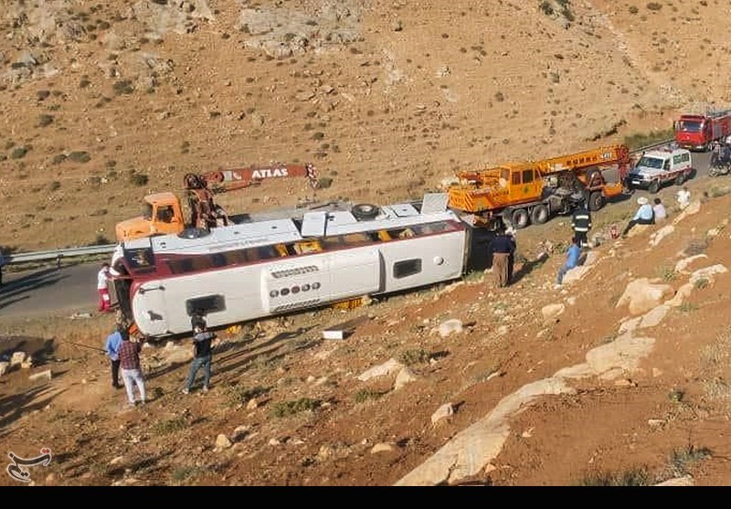 مقصران واژگونی اتوبوس خبرنگاران مشخص شد/ پرونده در مرحله تحقیقات مقدماتی قرار دارد