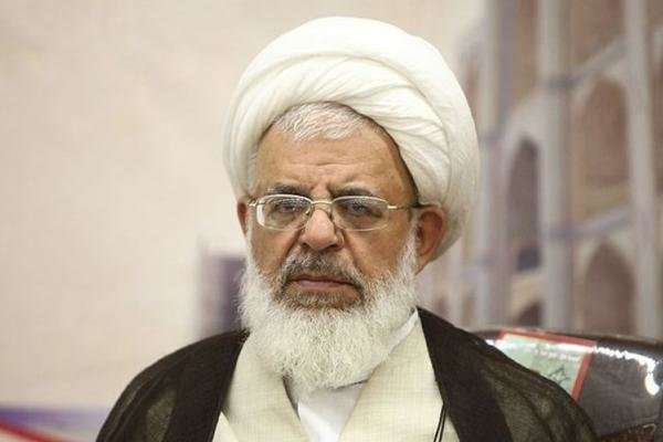 امام جمعه یزد: مسئله آب توسط عده‌ای جهت بهره‌برداری سیاسی هدایت می‌شود