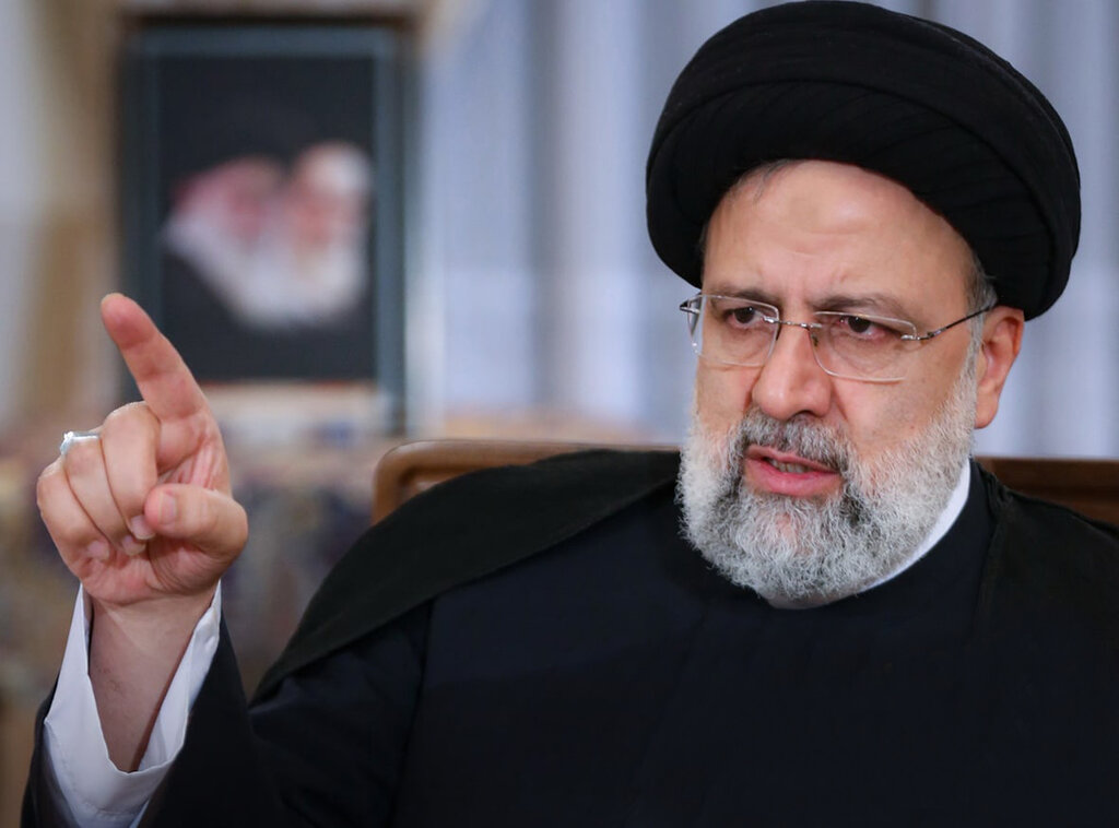  رئیسی پیش از عزیمت به عمان: انتقام از خون شهید«صیاد خدایی»حتمی است/دنبال ارتقا روابط ۲ کشوریم