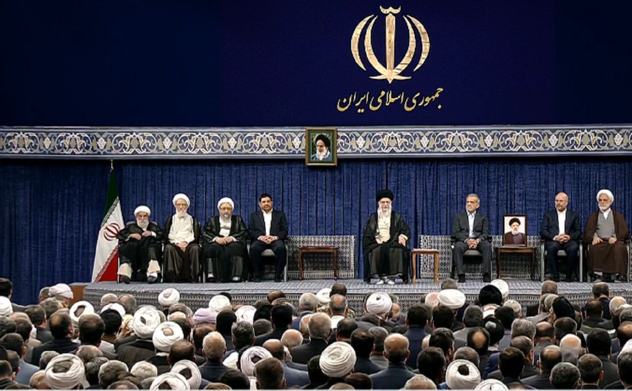 دولت برای مردم با مردم در میان مردم از ظرفیت مردمی استفاده کند
